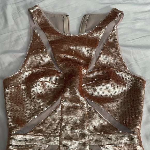 BCBGMAXAZRIA Gold Sequins Dress Size 04 Brand New - Picture 1 of 9